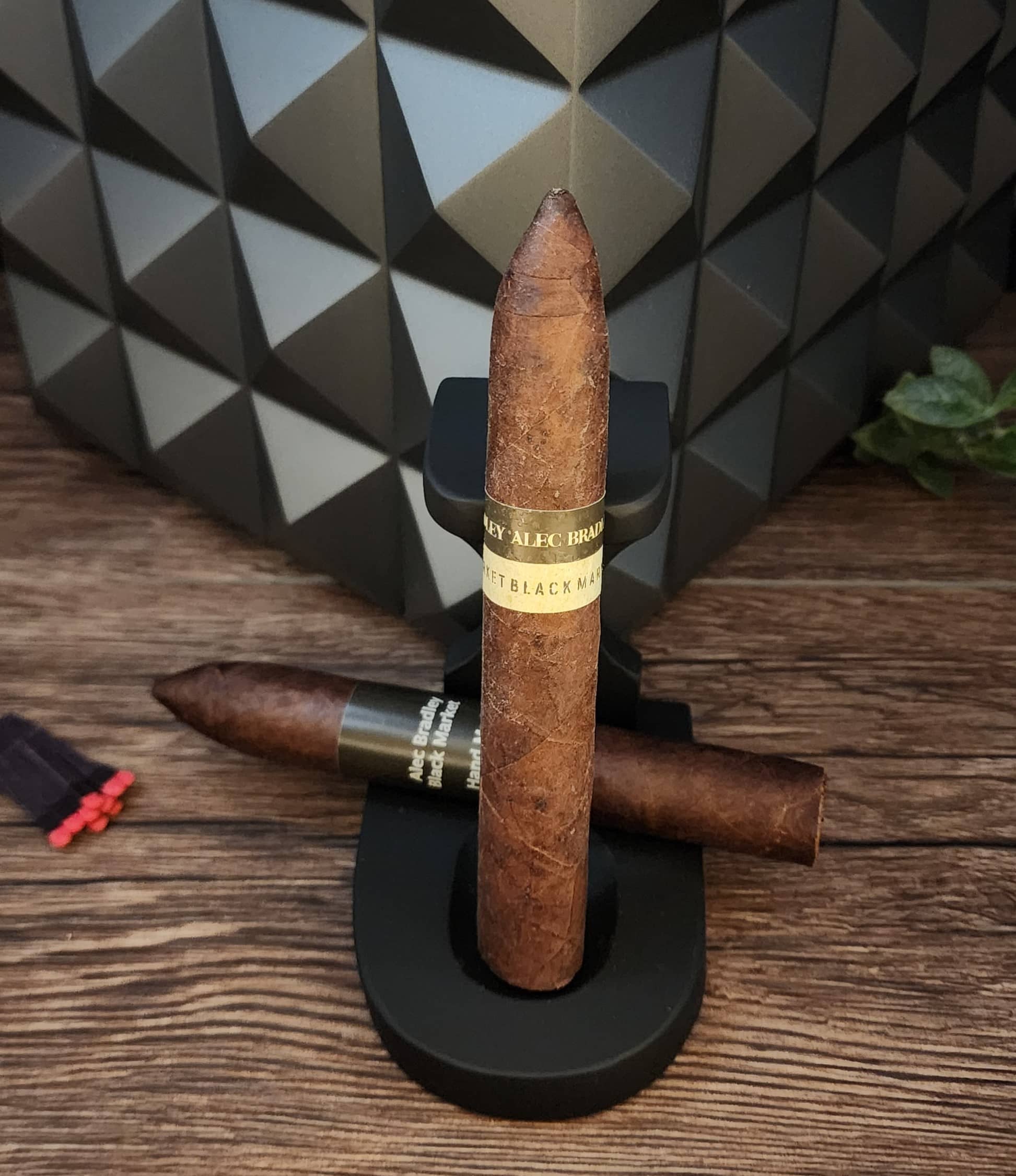 Alec Bradley Black Market Torpedo