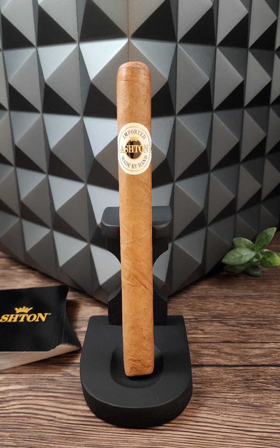 Ashton Classic Churchill