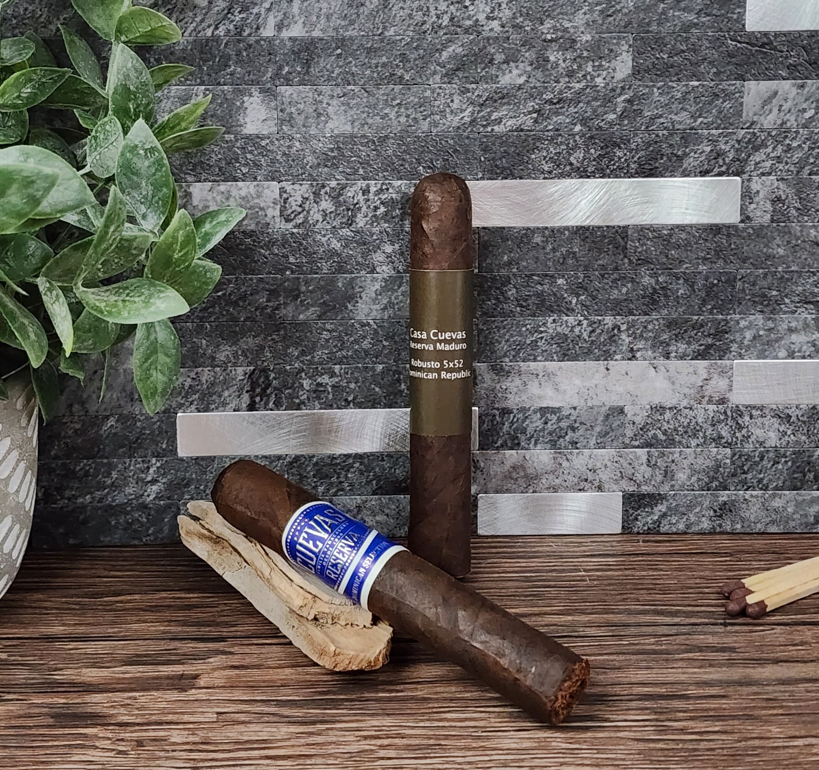 Casa Cuevas Maduro Reserva Robusto