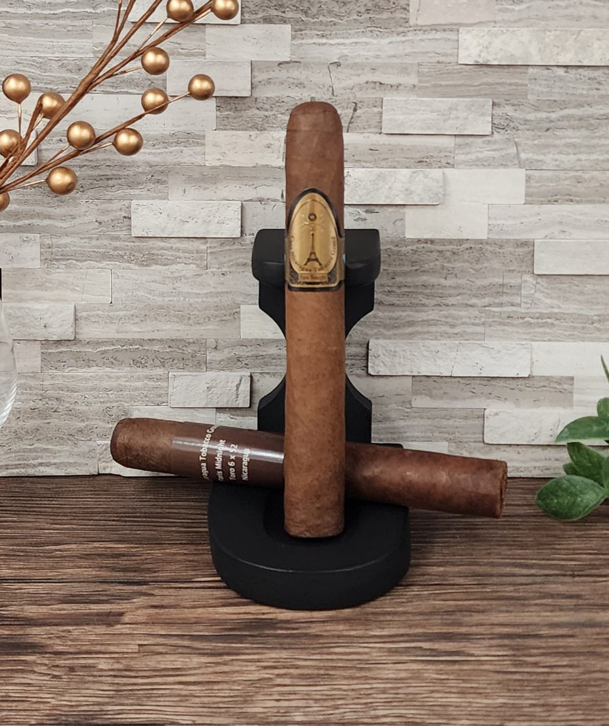 Casa Nic Paris Midnight Toro
