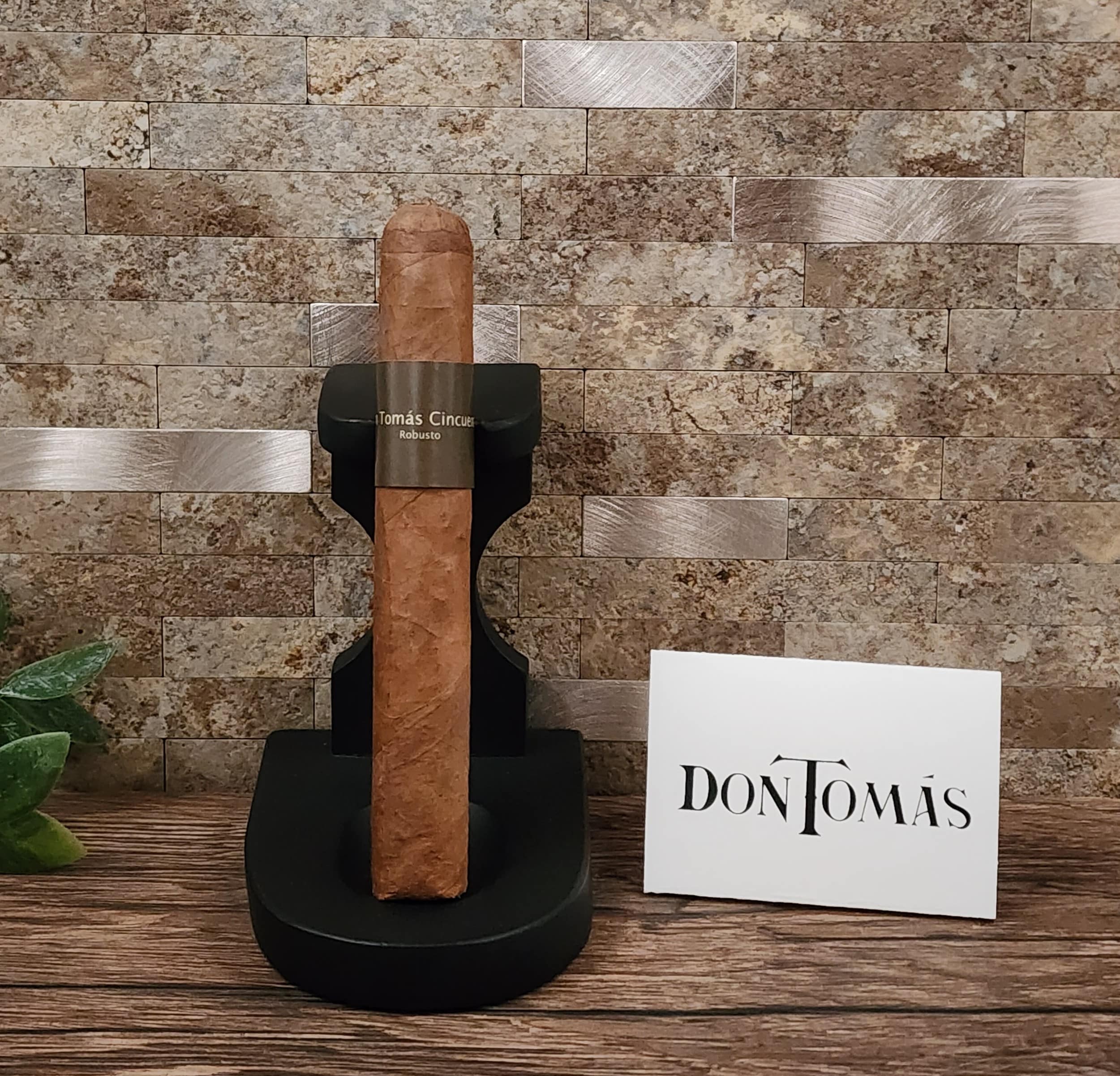 Don Tomas Cincuenta Robusto