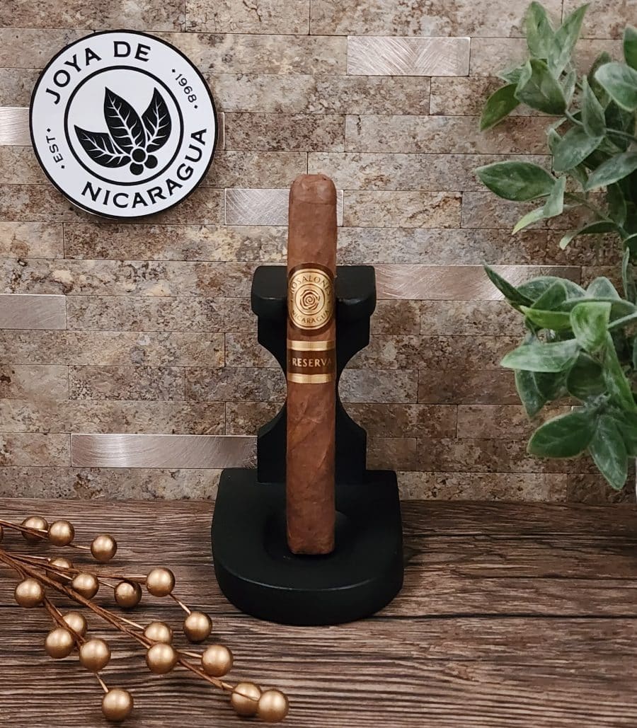 Joya De Nicaragua Rosalones 546 Corona