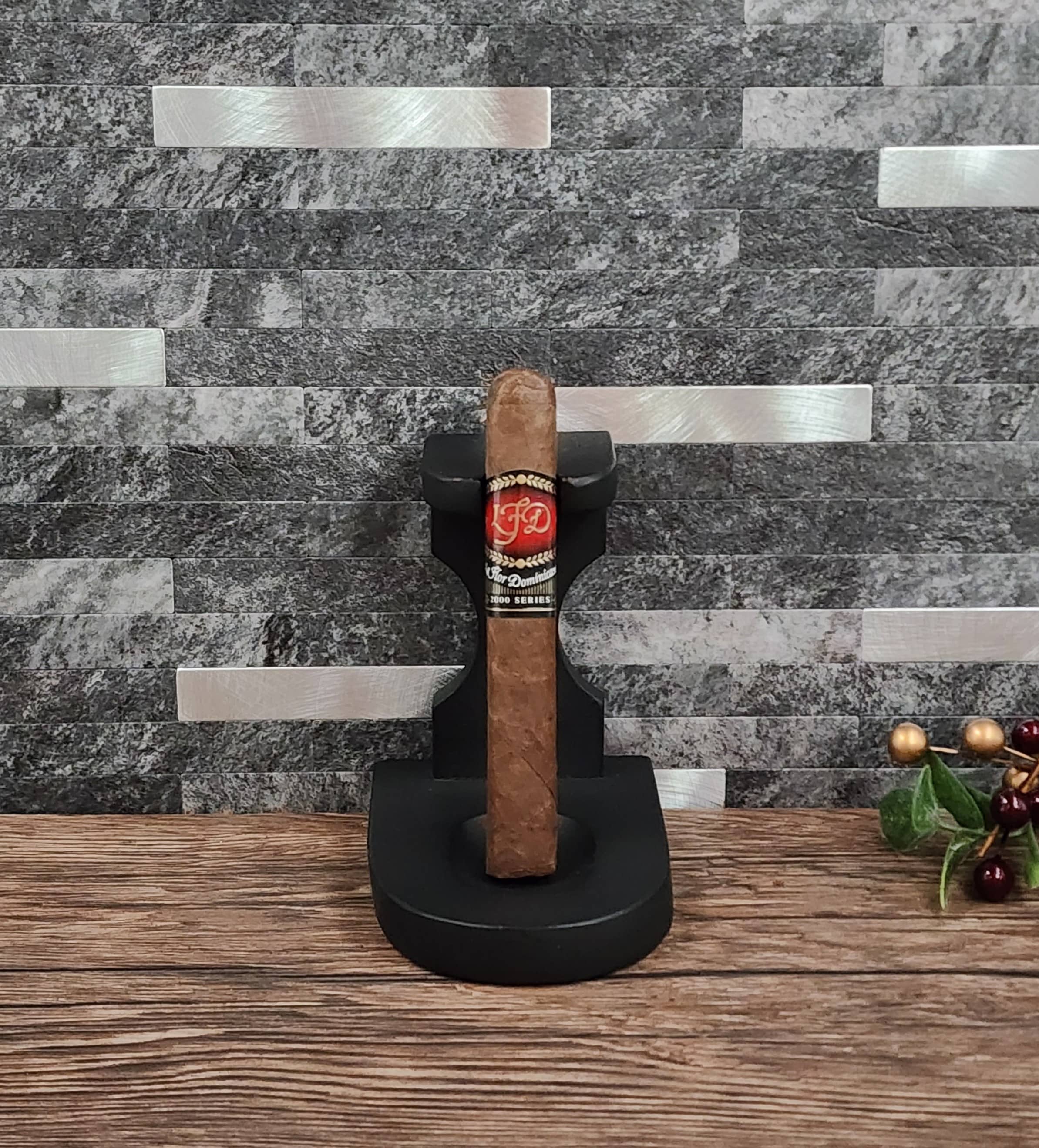 Lfd Cameroon Cabinet No.3 Petit Corona