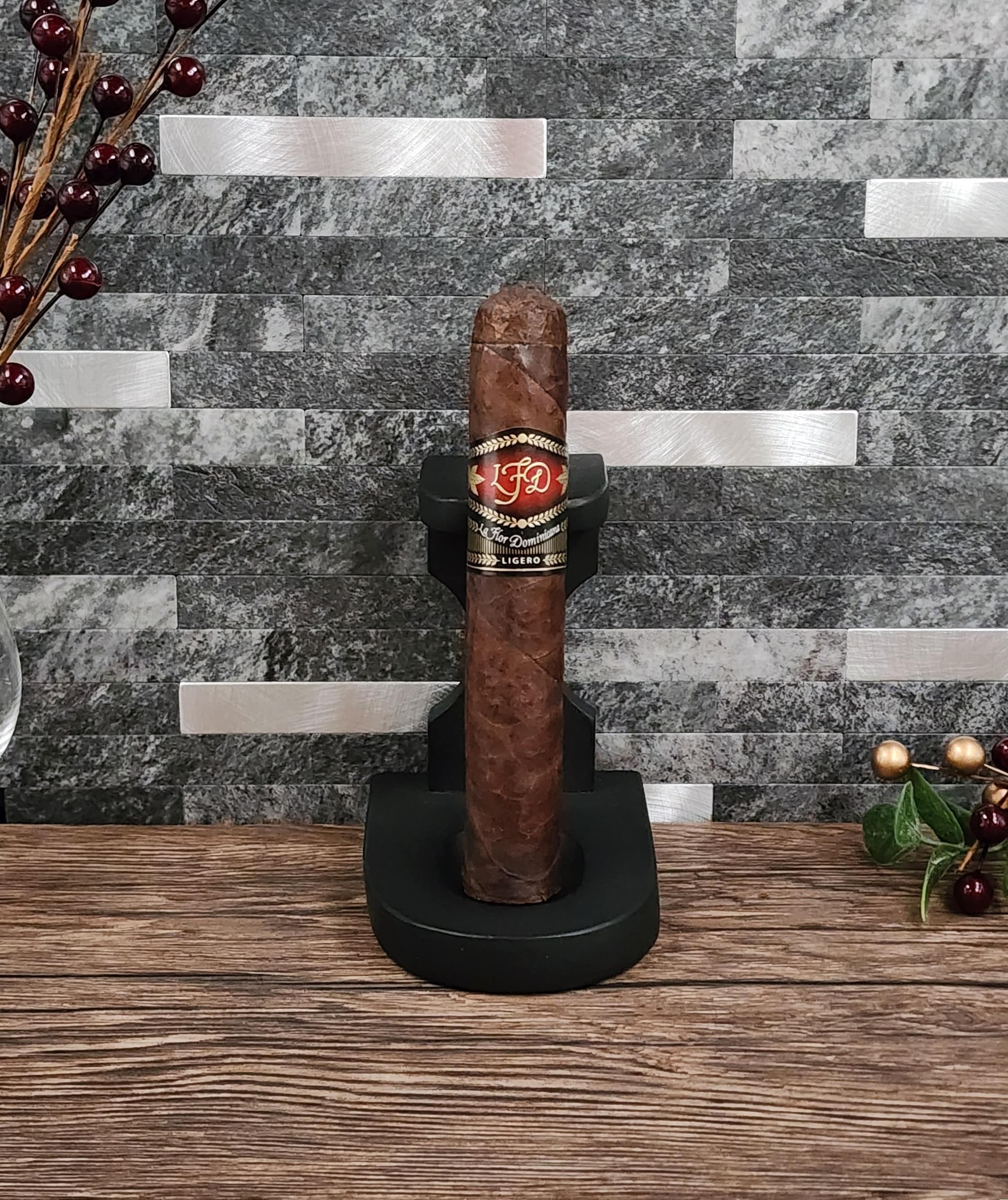 Lfd Ligero Cabinet Oscuro L500