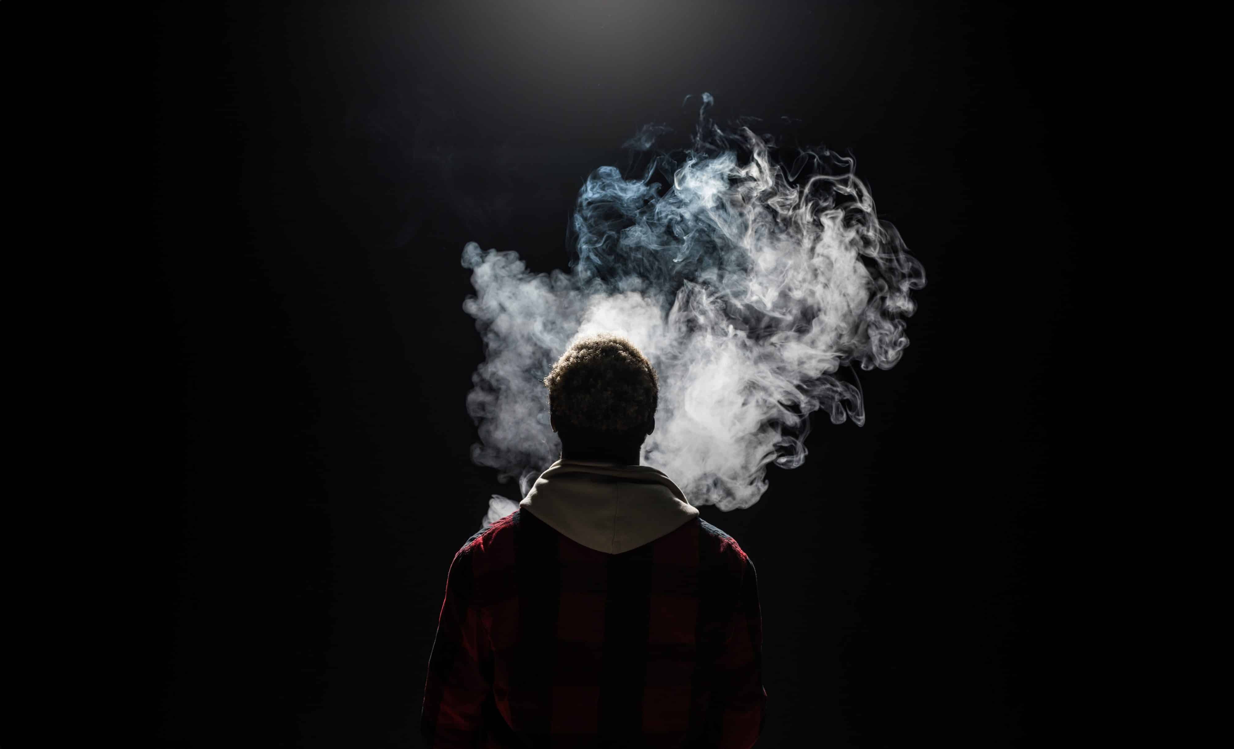 Man Back Vape