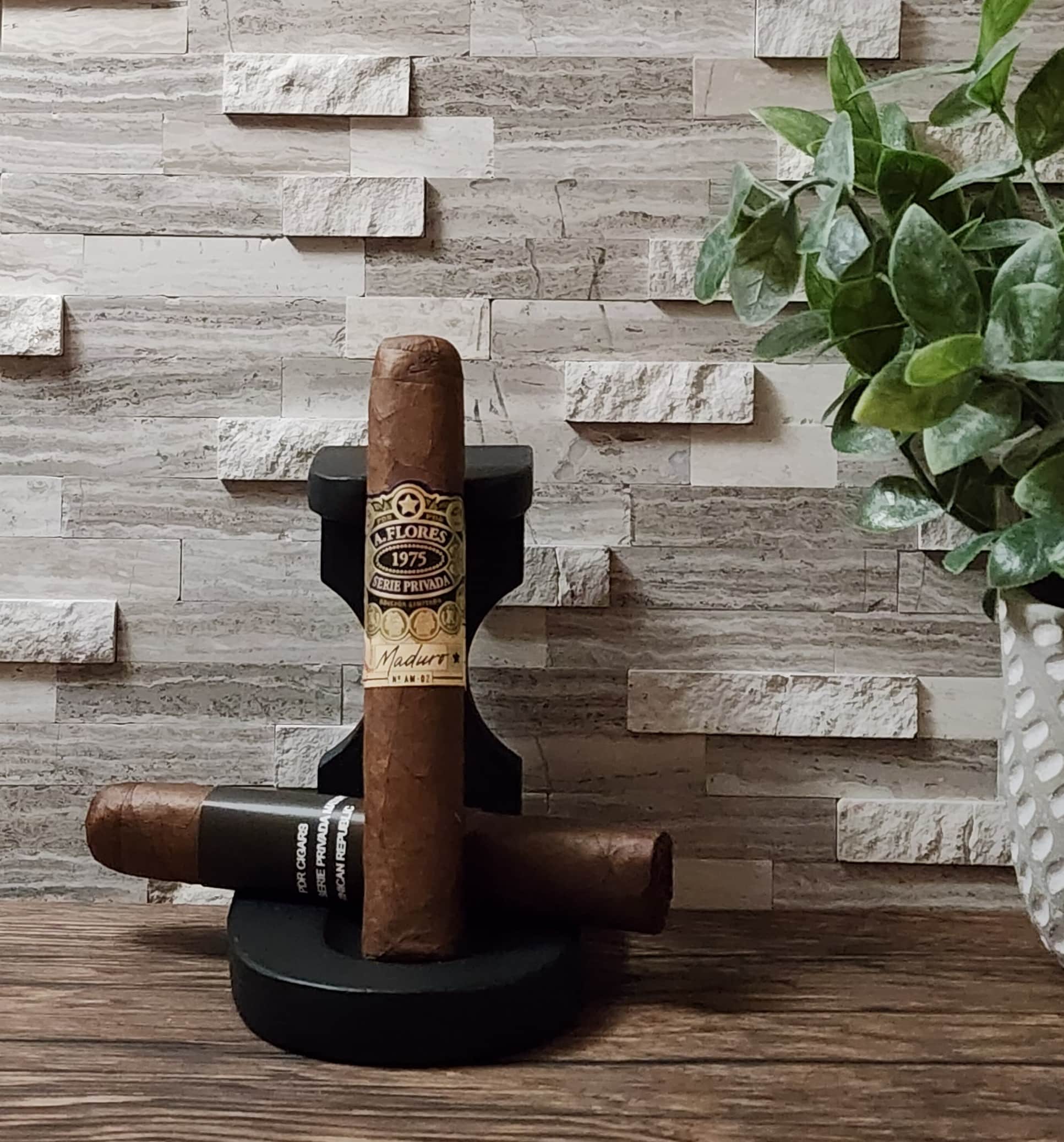 Pdr A. Flores 1975 Serie Privada Maduro Robusto