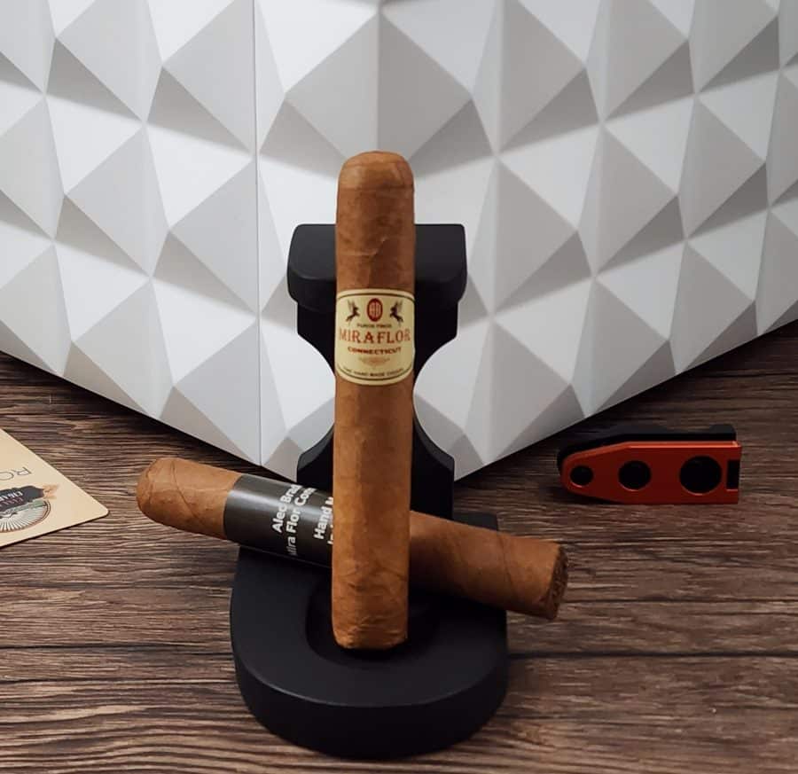 Mira Flor Connecticut Robusto