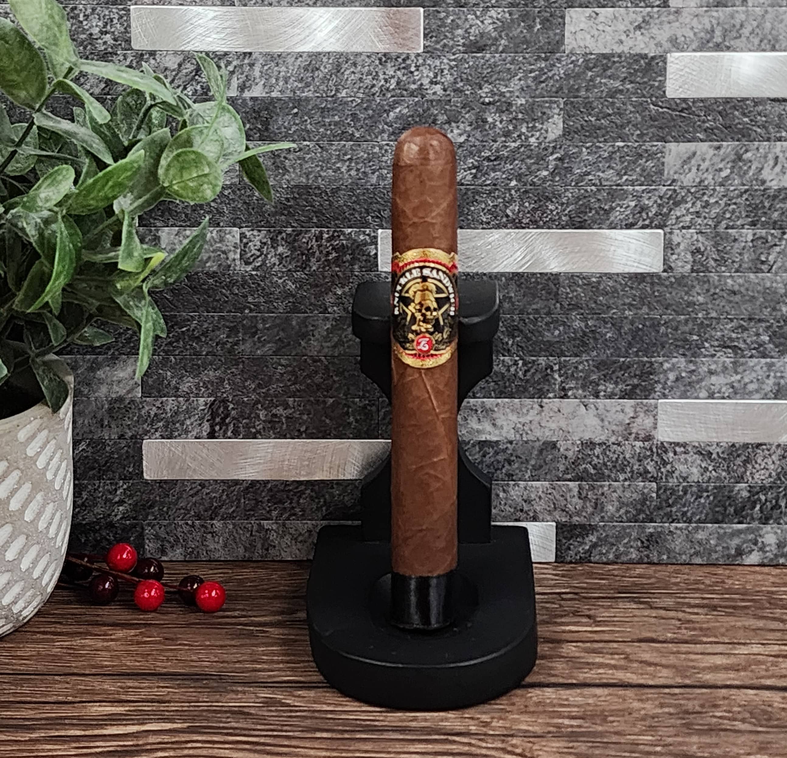 Espinoas Knuckle Sandiwch Toro