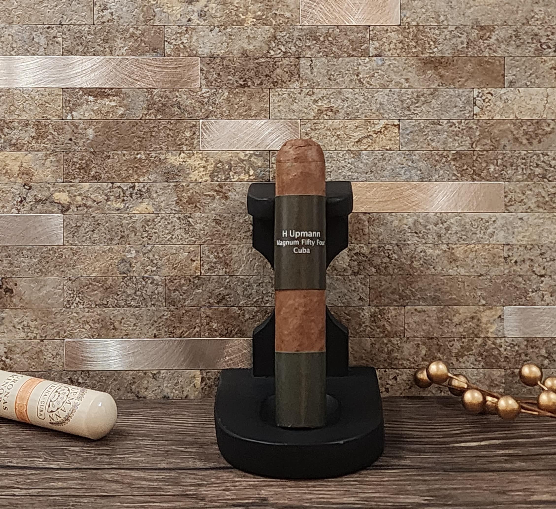 H.UPMANN 54 ROBUSTO GRANDE - Casa Familia Cigars & Vapes