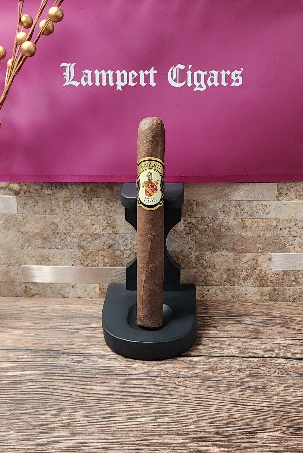 Lampert Oscuro Toro