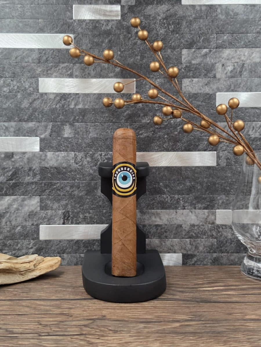 Crowned Heads Thunderkiss Robusto