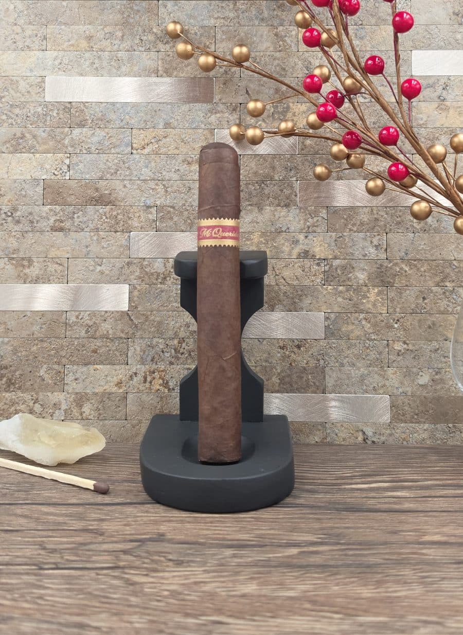 Dunbarton Mi Querida Red No.262 Toro